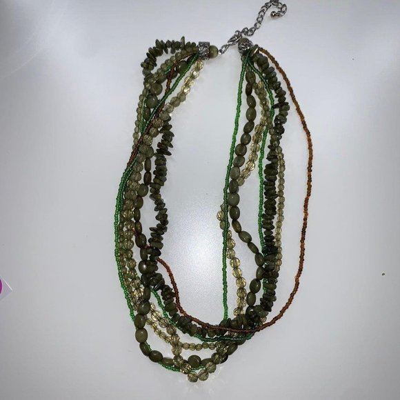 🥰Handmade Green Necklace - Picture 2 of 6